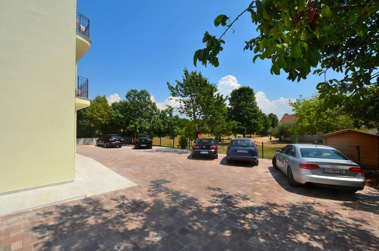 Stella Apartments Novigrad Istria Buitenkant foto